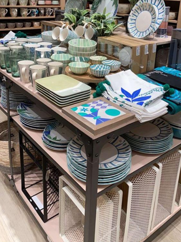Kitchen island display shelf 8